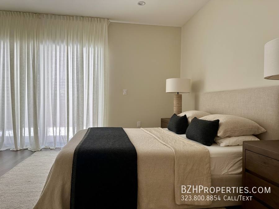 Apartment for rent at 1223 N Hayworth Ave #2, Los Angeles, CA 90046