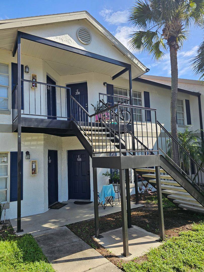 Condo for rent at 3651 N Goldenrod Rd, Winter Park, FL 32792