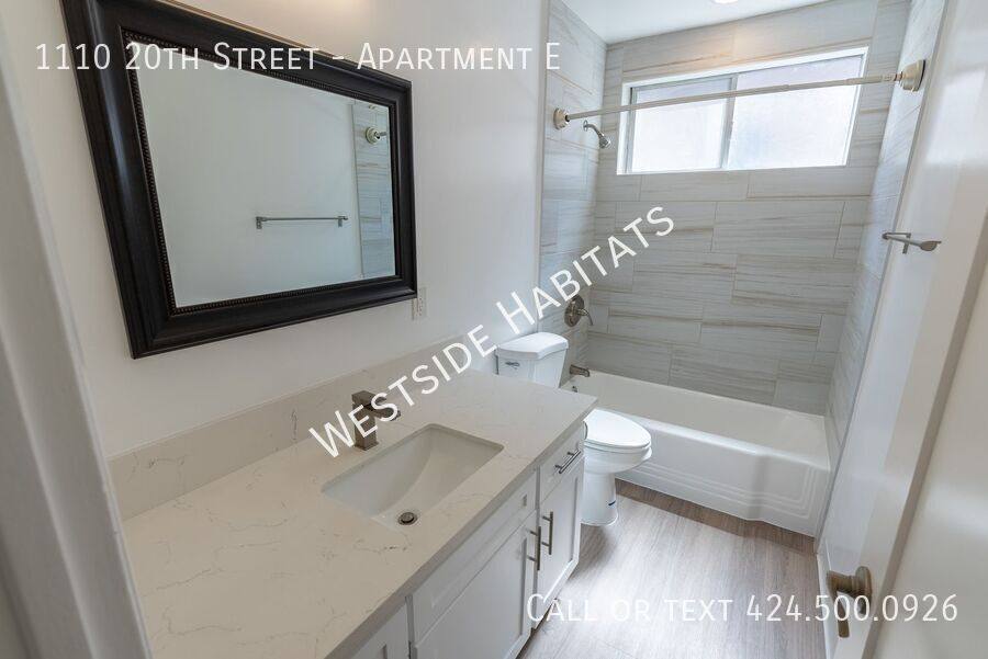 Apartment for rent at 1110 20th St E, Santa Monica, CA 90403