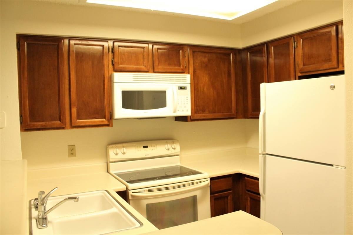 Condo for rent at 816 S Vance St, Denver, CO 80226