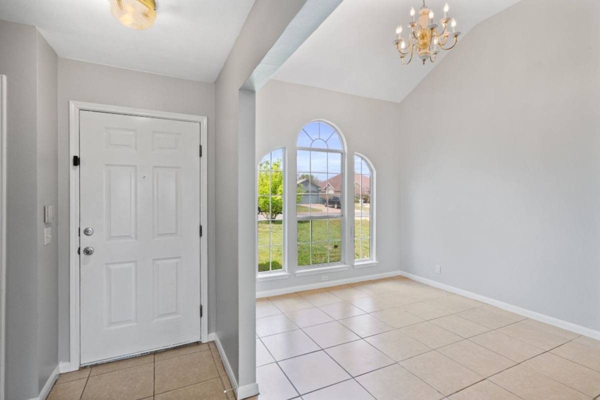 House for rent at 604 Maplecreek Dr, Leander, TX 78641