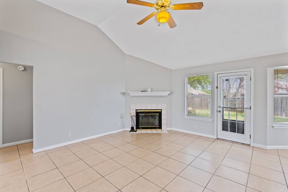 House for rent at 604 Maplecreek Dr, Leander, TX 78641