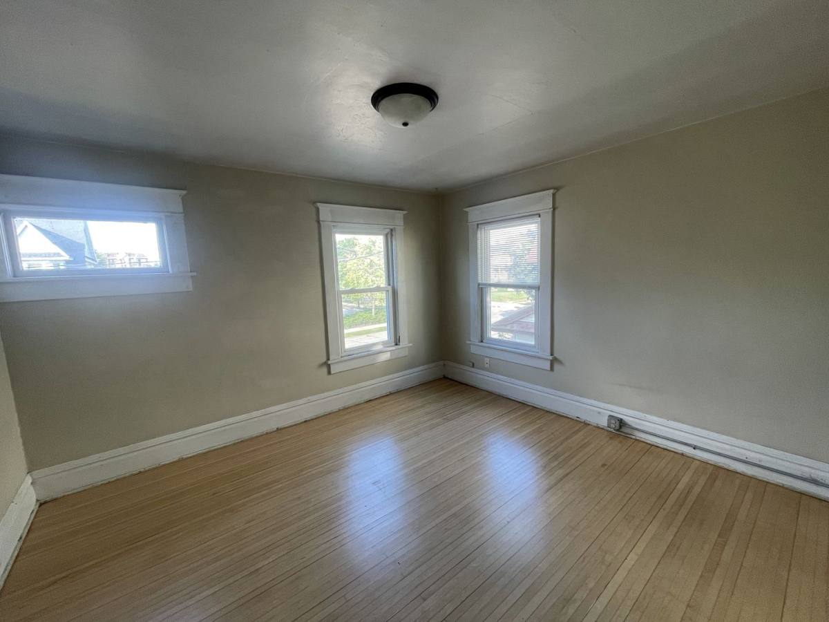 Apartment for rent at 509 High Ave, Oshkosh, WI 54901