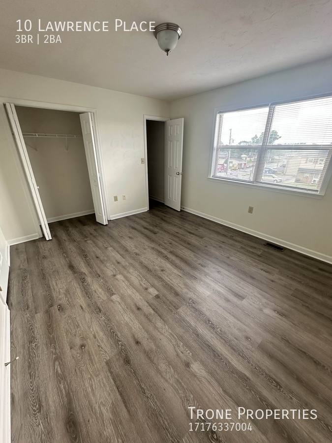 Townhouse for rent at 10 Lawrence Place, New Oxford, PA 17350