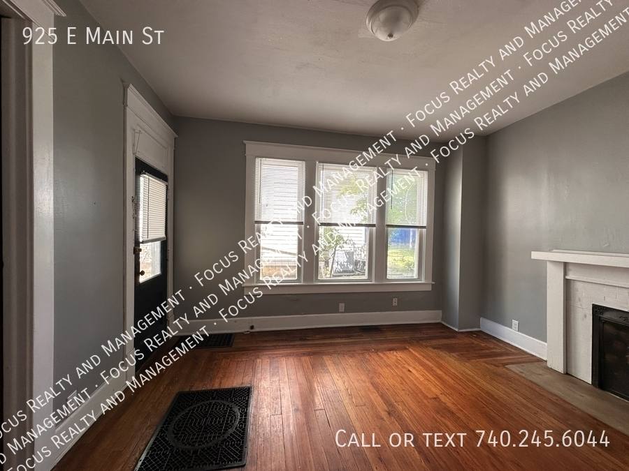Apartment for rent at 925 E Main St, Lancaster, OH 43130