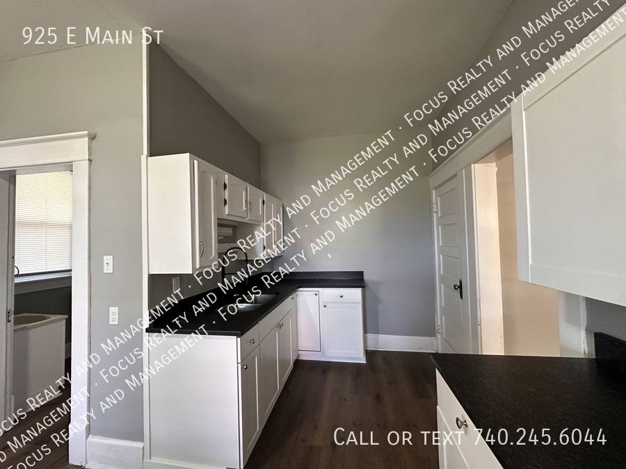 Apartment for rent at 925 E Main St, Lancaster, OH 43130