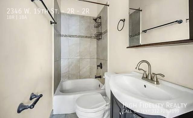 Apartment for rent at 2346 W 19th St #2R, Chicago, IL 60608