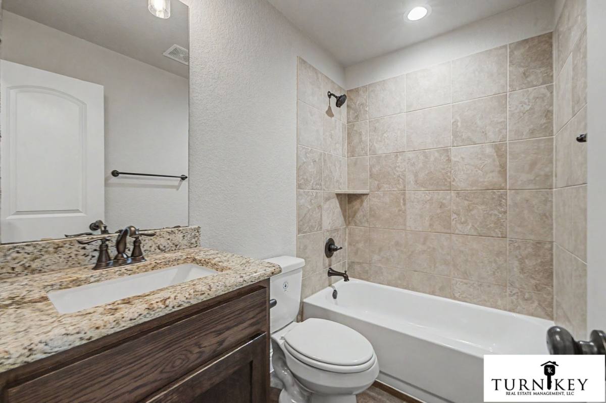 Apartment for rent at 158-160 Crossbow Court, Weatherford, TX 76088