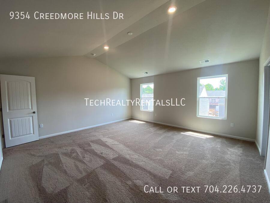House for rent at 9354 Creedmore Hills Dr, Charlotte, NC 28214