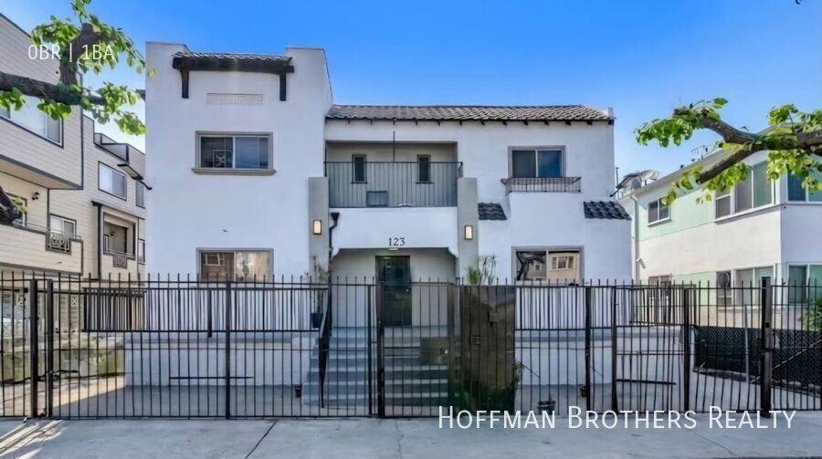 Apartment for rent at 123 S Westmoreland Ave #6, Los Angeles, CA 90004
