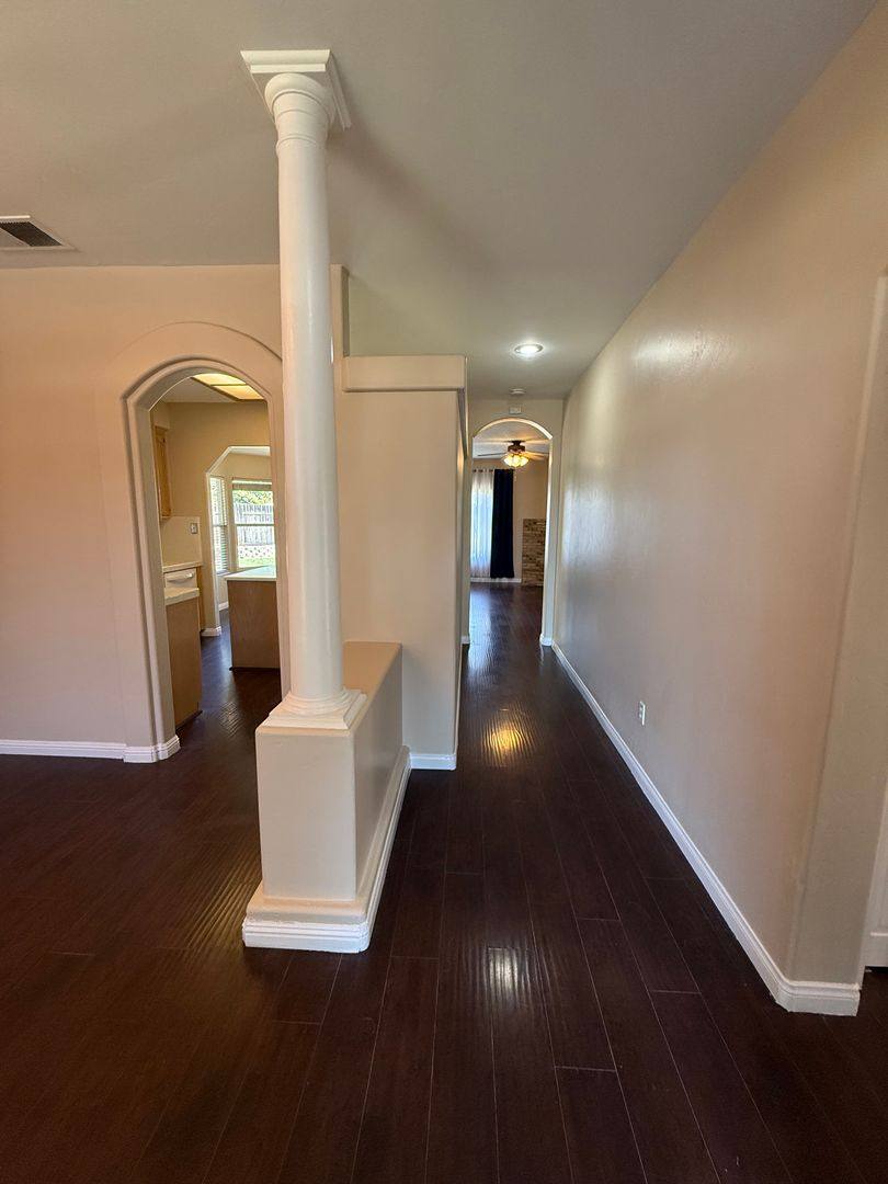 House for rent at 5704 Pine Canyon Dr, Bakersfield, CA 93313