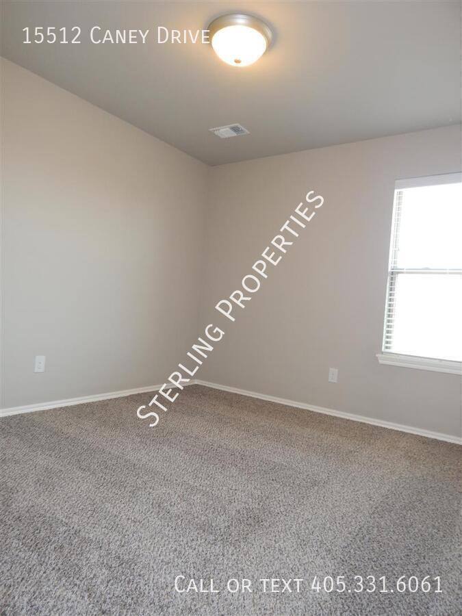 House for rent at 15512 Caney Dr, Edmond, OK 73013