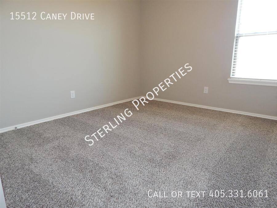 House for rent at 15512 Caney Dr, Edmond, OK 73013