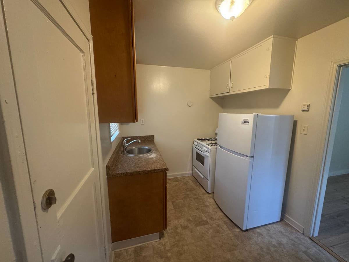 Apartment for rent at 475 & 477 Page St, San Jose, CA 95126