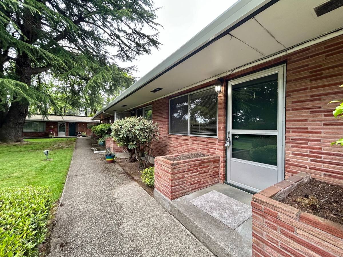 Apartment for rent at 10945 SW Butner Rd, Portland, OR 97225