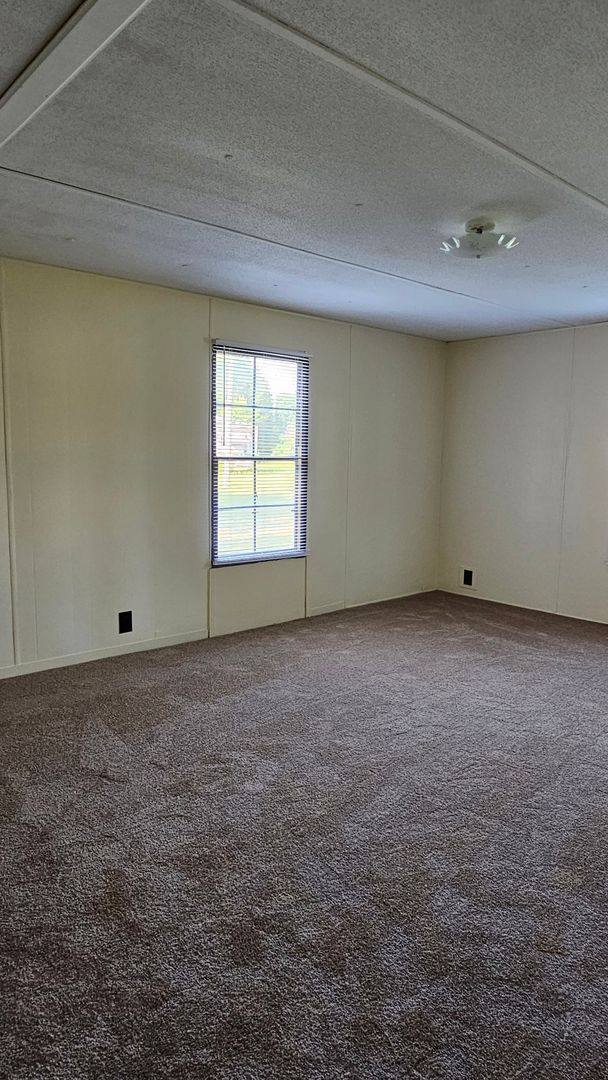 House for rent at 108 E Davis Rd, Valdosta, GA 31601