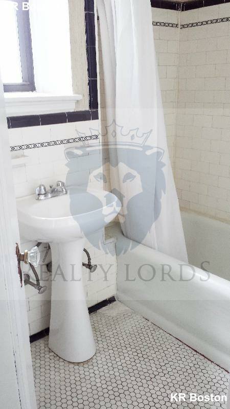 Apartment for rent at 63 Fellsway W #9, Medford, MA 02155