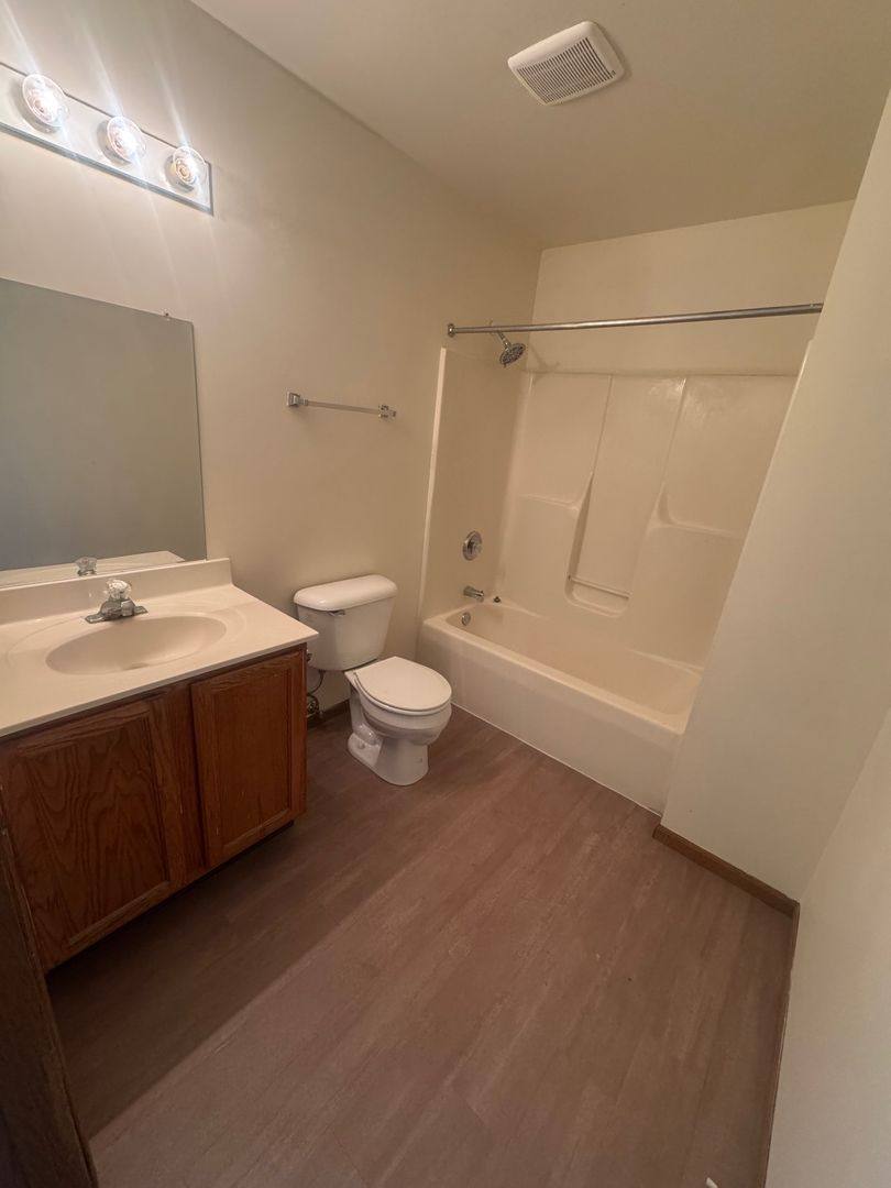 Apartment for rent at 27 Iki Dr, Edgerton, WI 53534