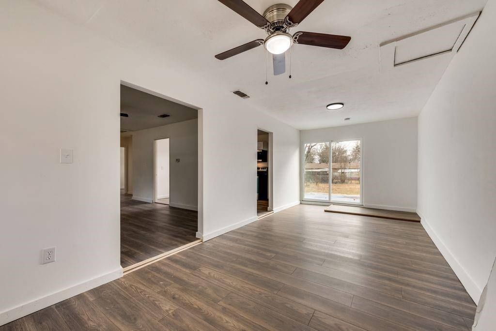 Apartment for rent at 3864 Castle Hills Dr, Dallas, TX 75241