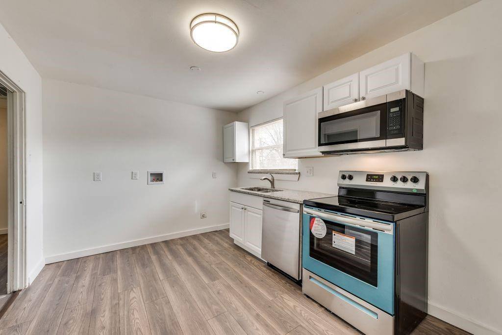Apartment for rent at 3864 Castle Hills Dr, Dallas, TX 75241