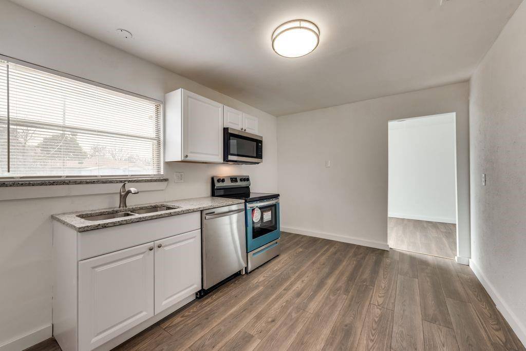 Apartment for rent at 3864 Castle Hills Dr, Dallas, TX 75241