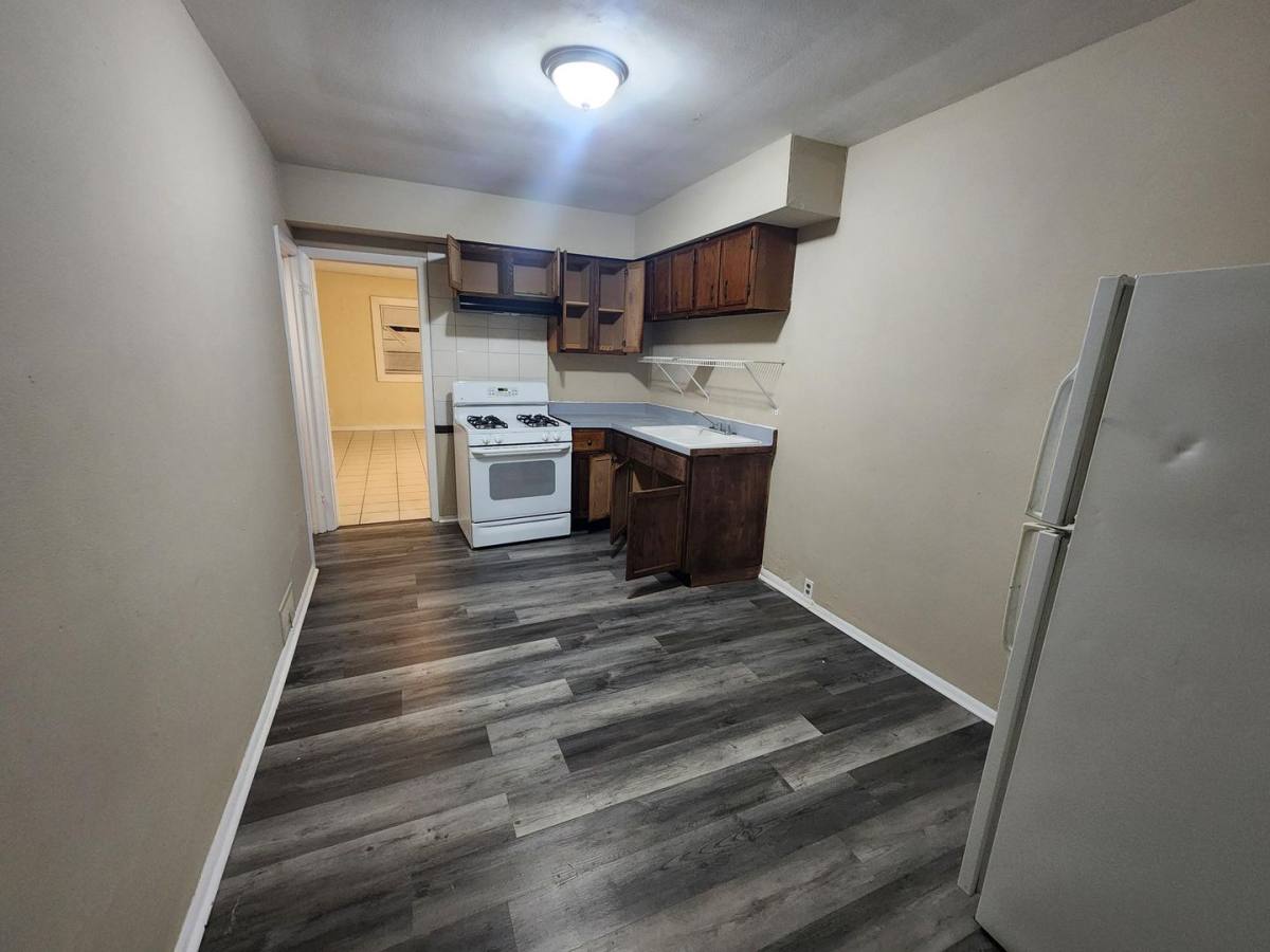 Apartment for rent at 1019 12th Ave, Rockford, IL 61104