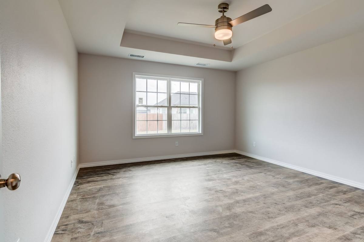 House for rent at 922 S Pindall Lane, Nixa, MO 65714