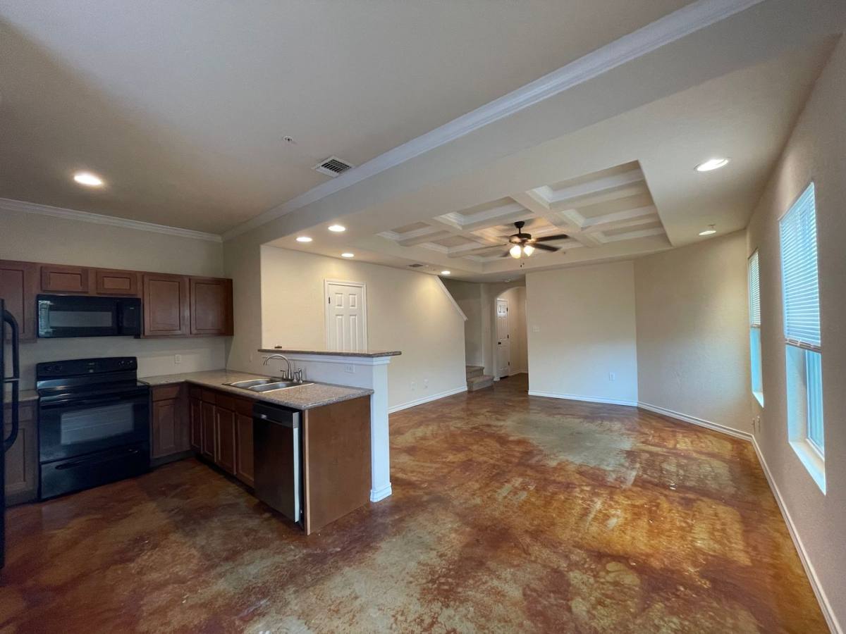 Townhouse for rent at 16828 Dancing Ava #1, Schertz, TX 78154