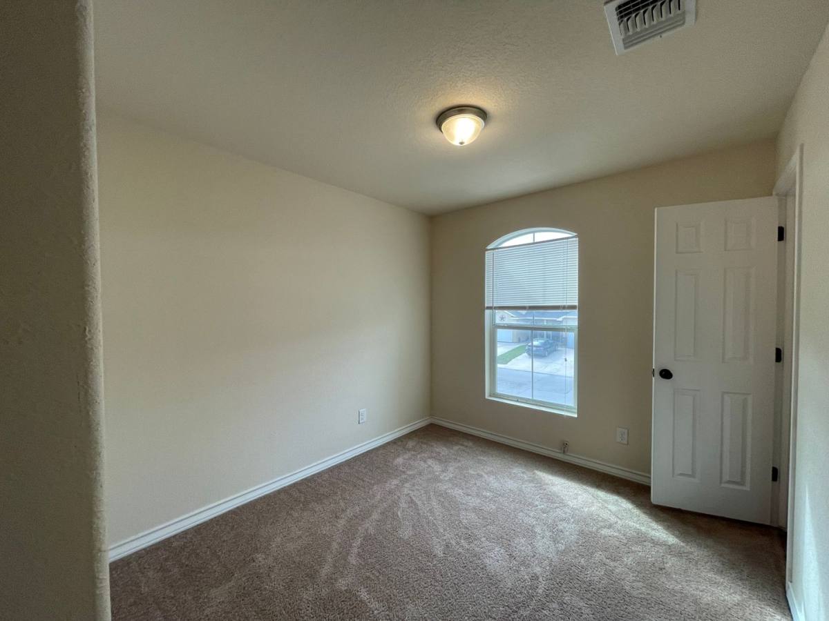 Townhouse for rent at 16828 Dancing Ava #1, Schertz, TX 78154