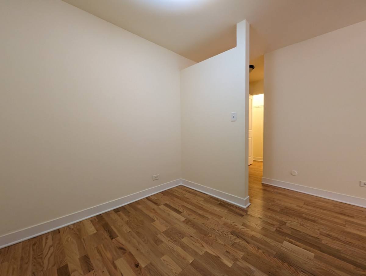 Apartment for rent at 625 W Wrightwood, Chicago, IL 60614