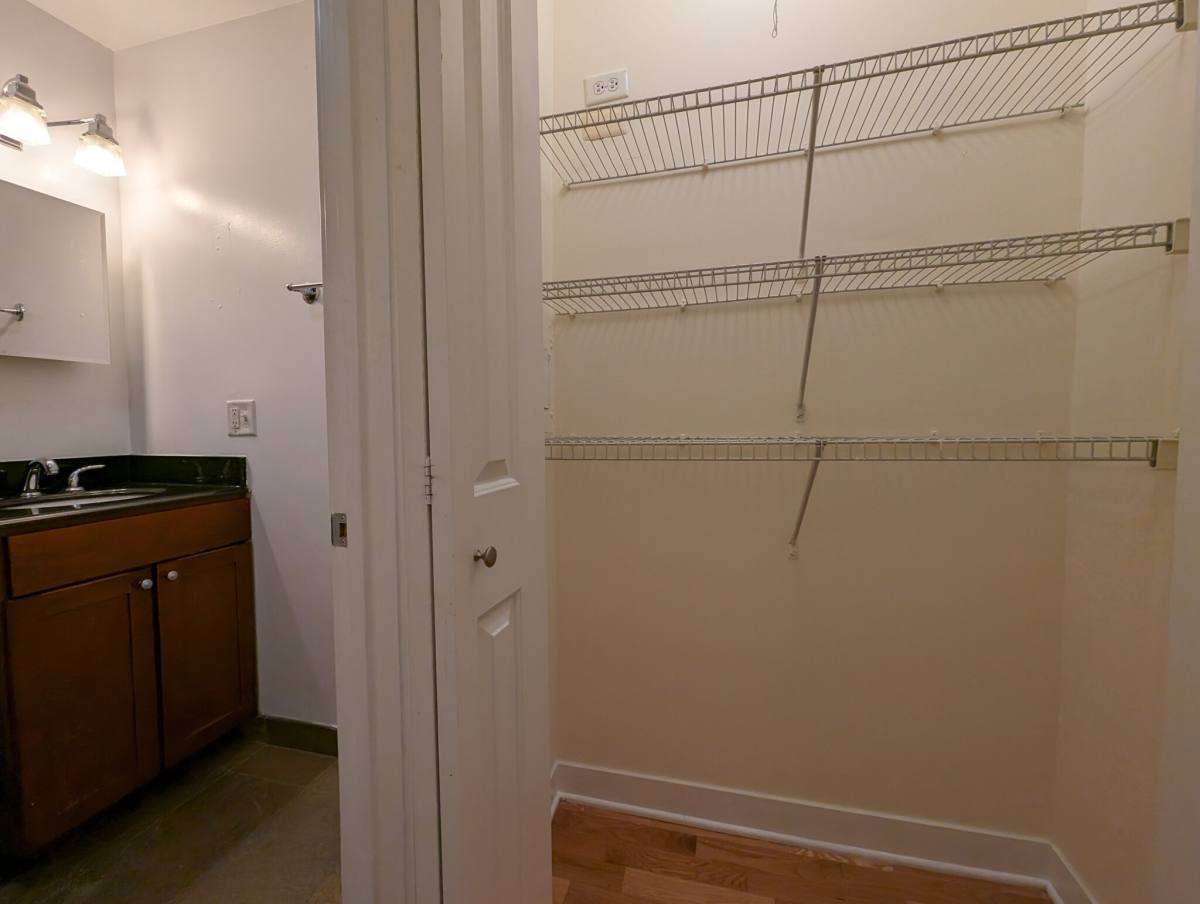 Apartment for rent at 625 W Wrightwood, Chicago, IL 60614
