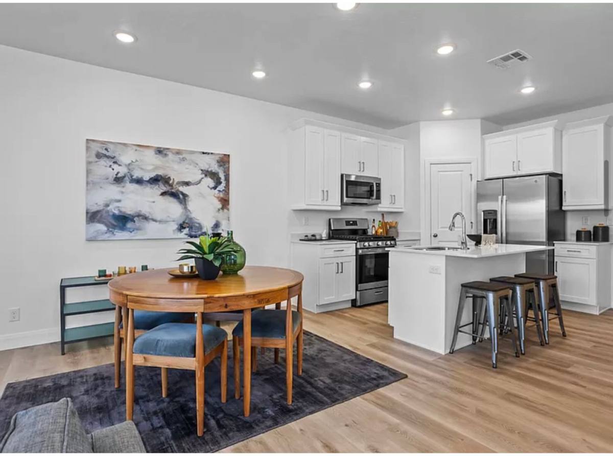 Townhouse for rent at 495 W Bronze Ridge Place, Saint George, UT 84790