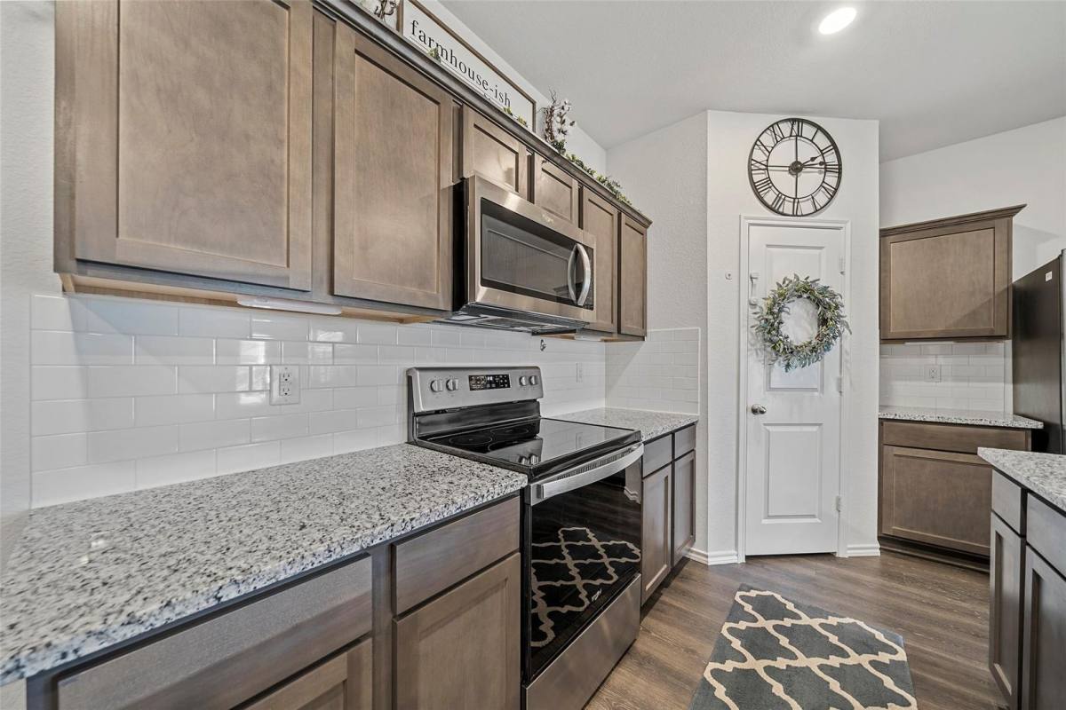 House for rent at 813 Cottonwood Way, Royse City, TX 75189