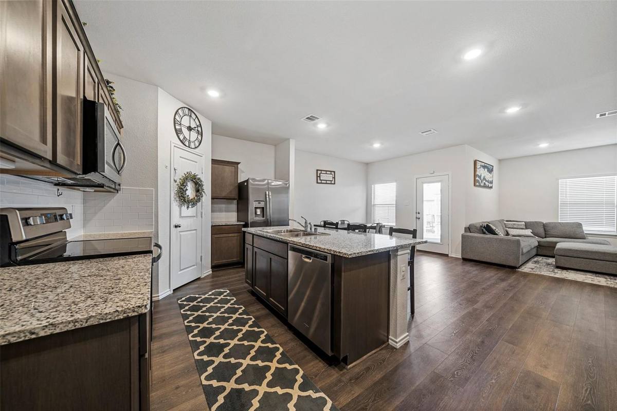 House for rent at 813 Cottonwood Way, Royse City, TX 75189