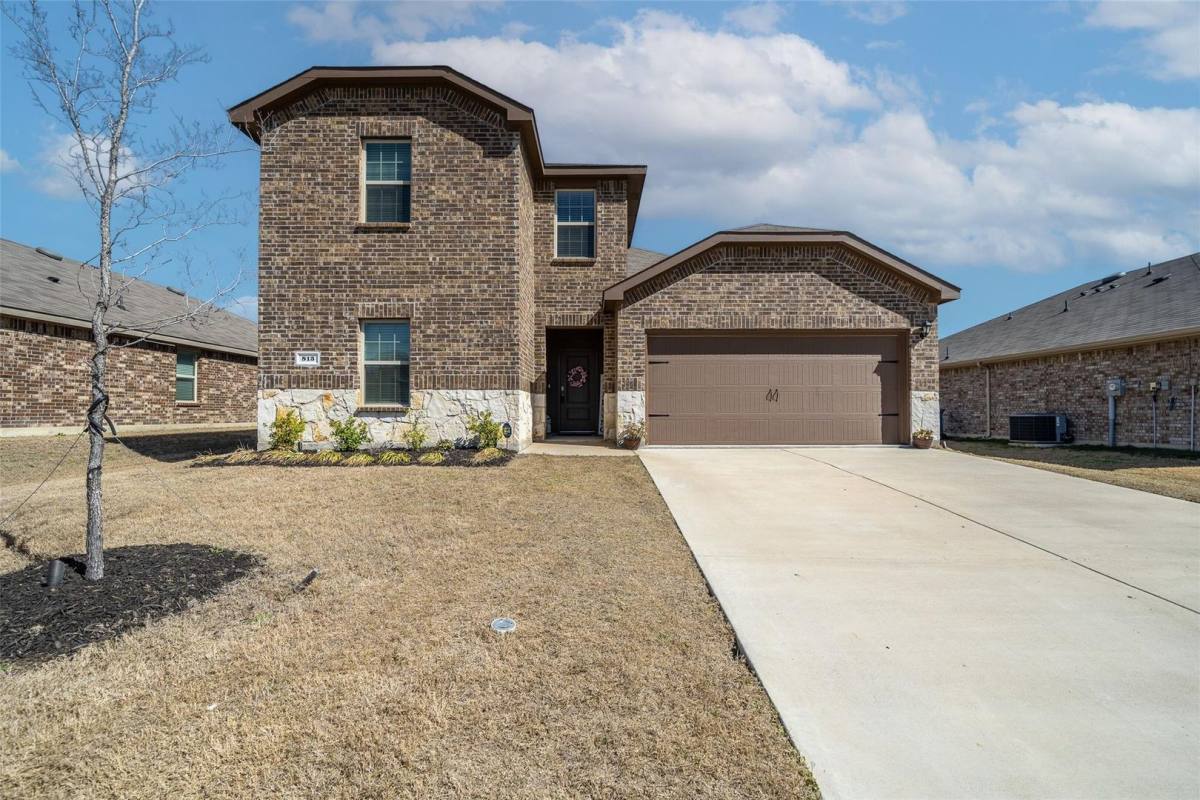 House for rent at 813 Cottonwood Way, Royse City, TX 75189