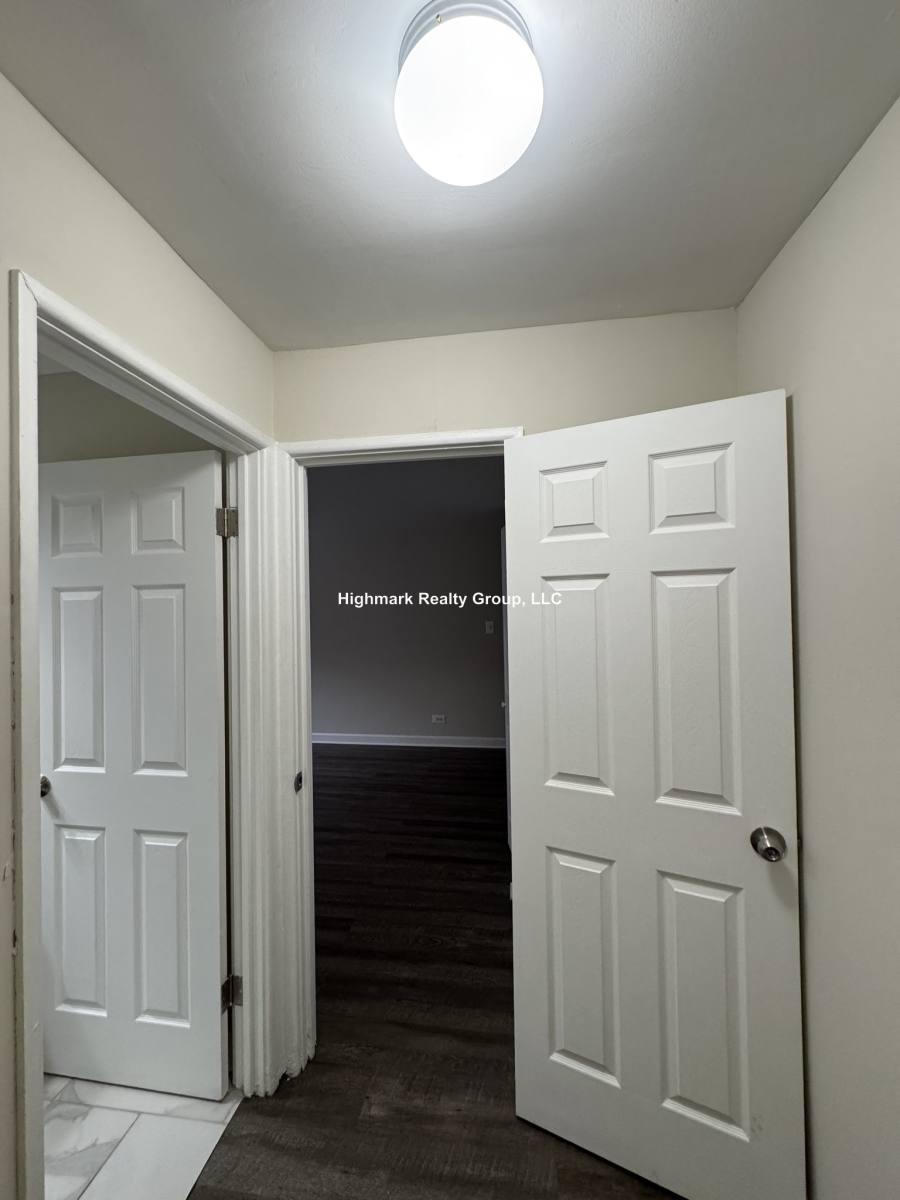 Apartment for rent at 5917 N Kenmore Ave #102, Chicago, IL 60660