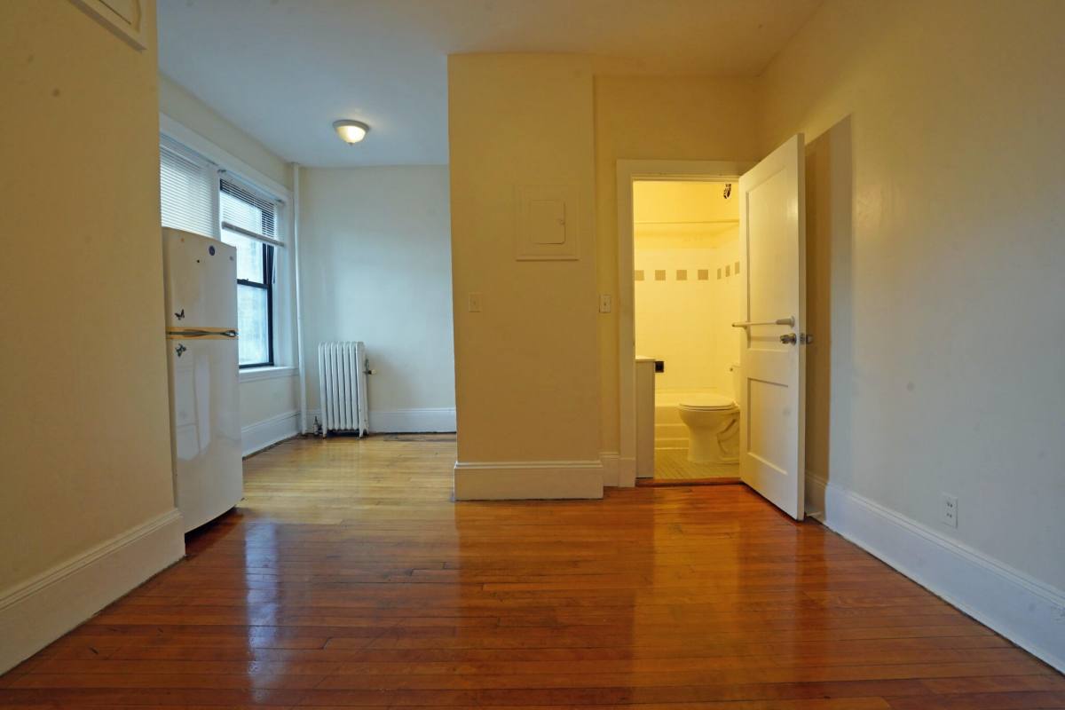 Apartment for rent at 1212 Commonwealth Ave #7, Allston, MA 02134