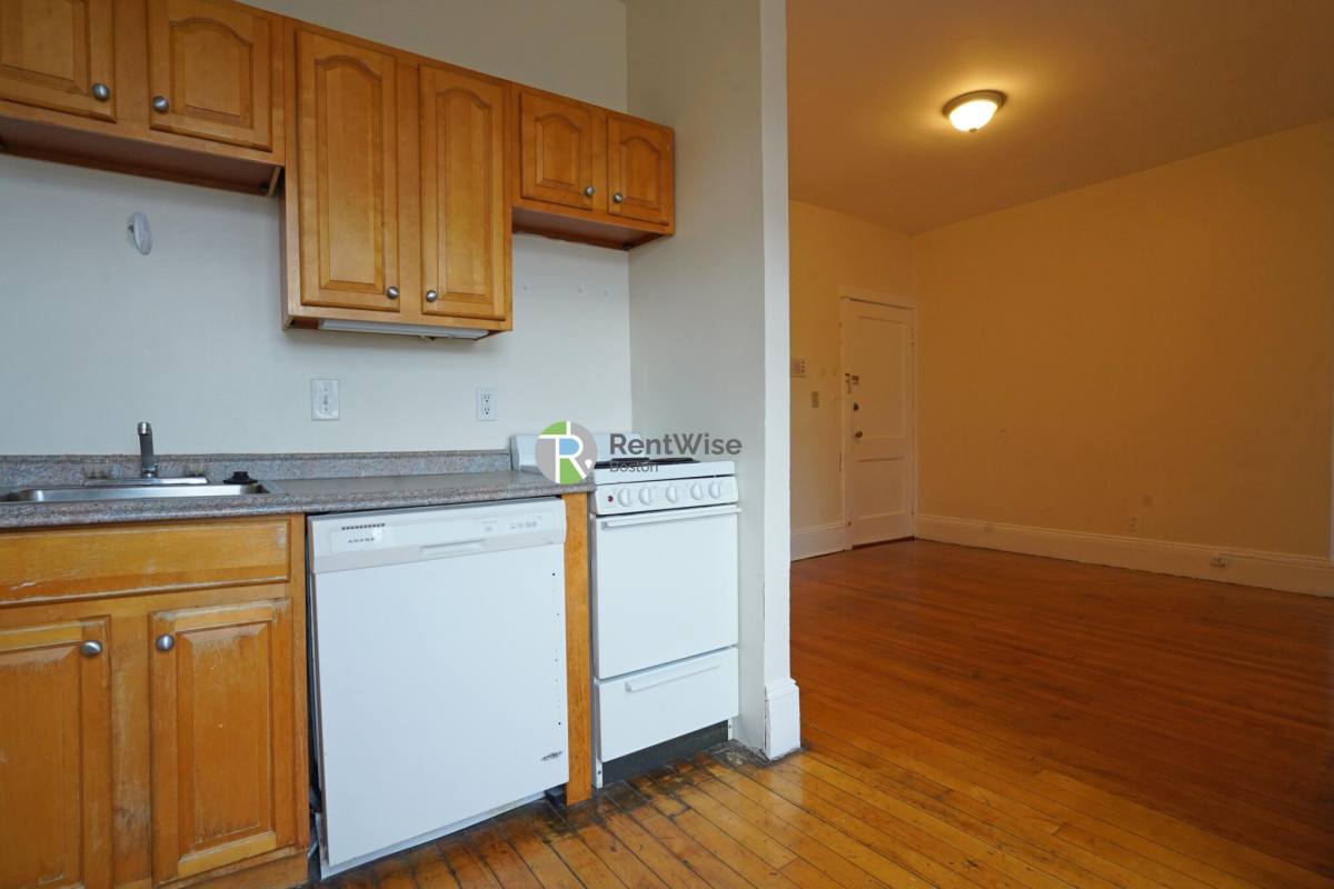 Apartment for rent at 1212 Commonwealth Ave #7, Allston, MA 02134