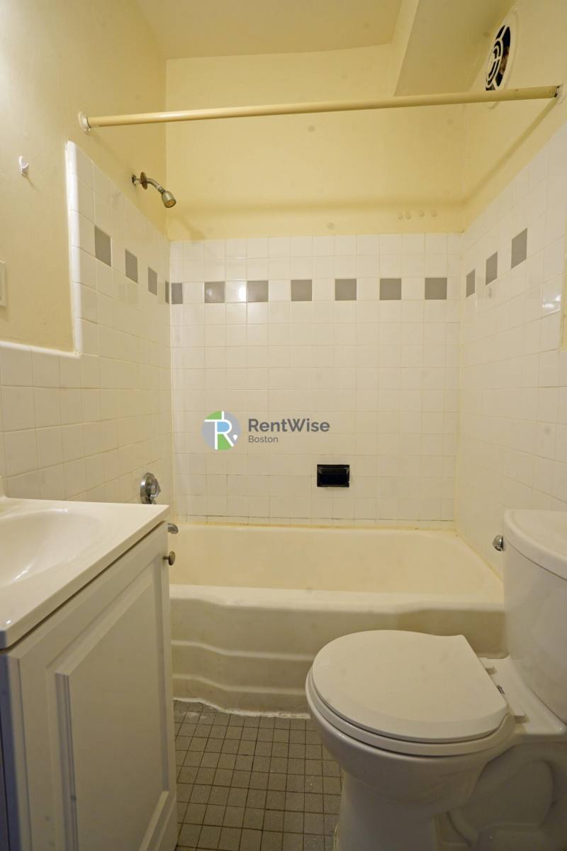 Apartment for rent at 1212 Commonwealth Ave #7, Allston, MA 02134