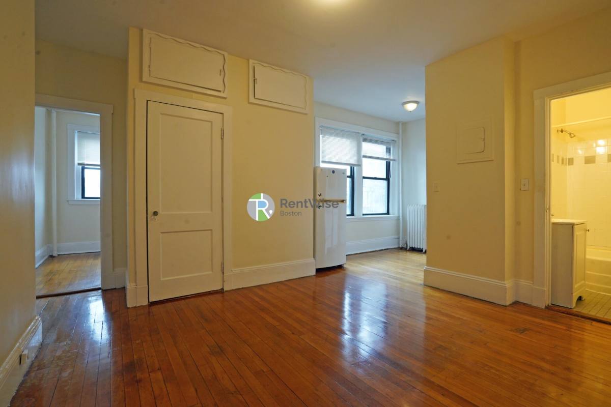Apartment for rent at 1212 Commonwealth Ave #7, Allston, MA 02134