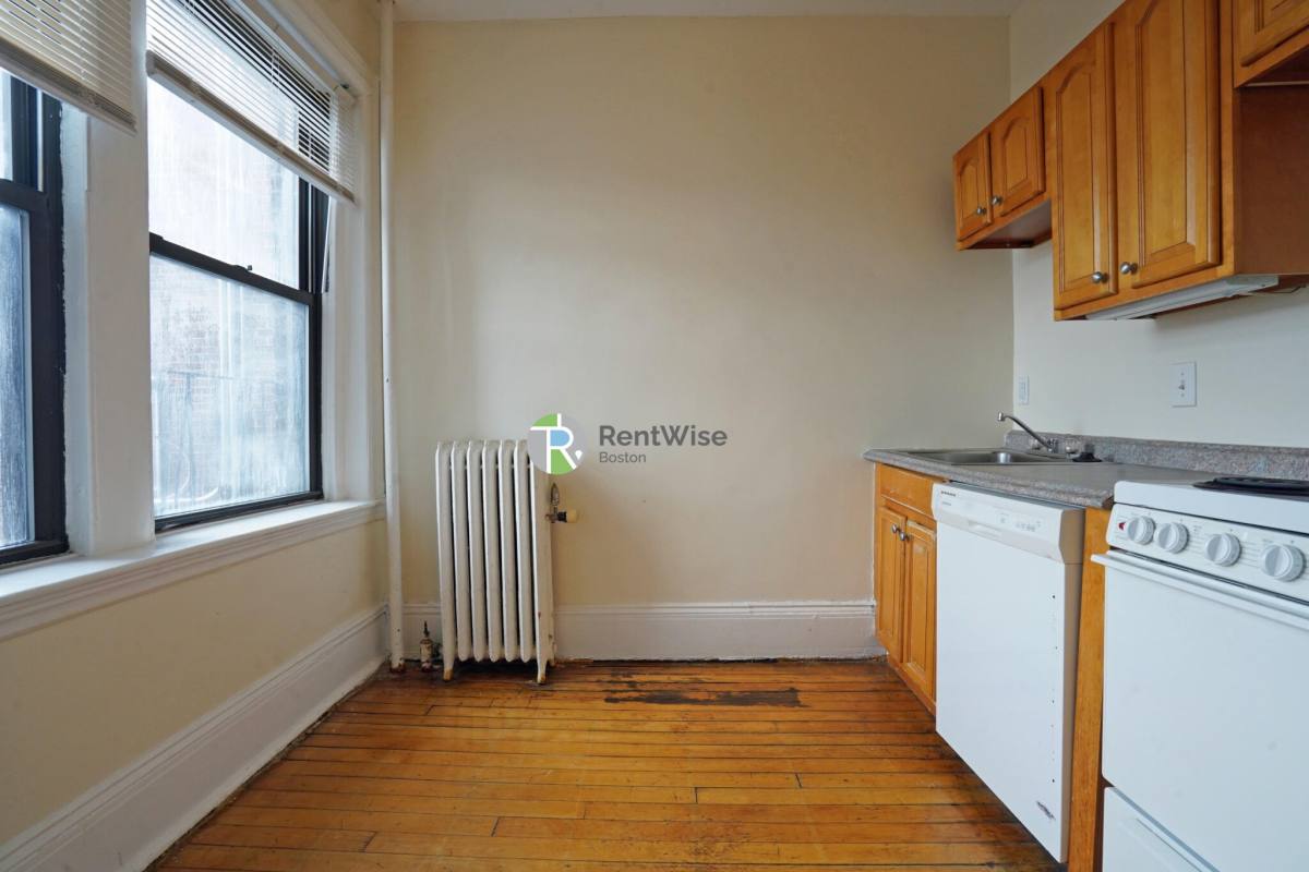 Apartment for rent at 1212 Commonwealth Ave #7, Allston, MA 02134