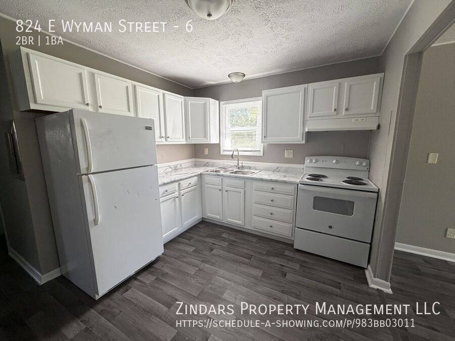824 E Wyman St #6, Hoopeston, IL 60942