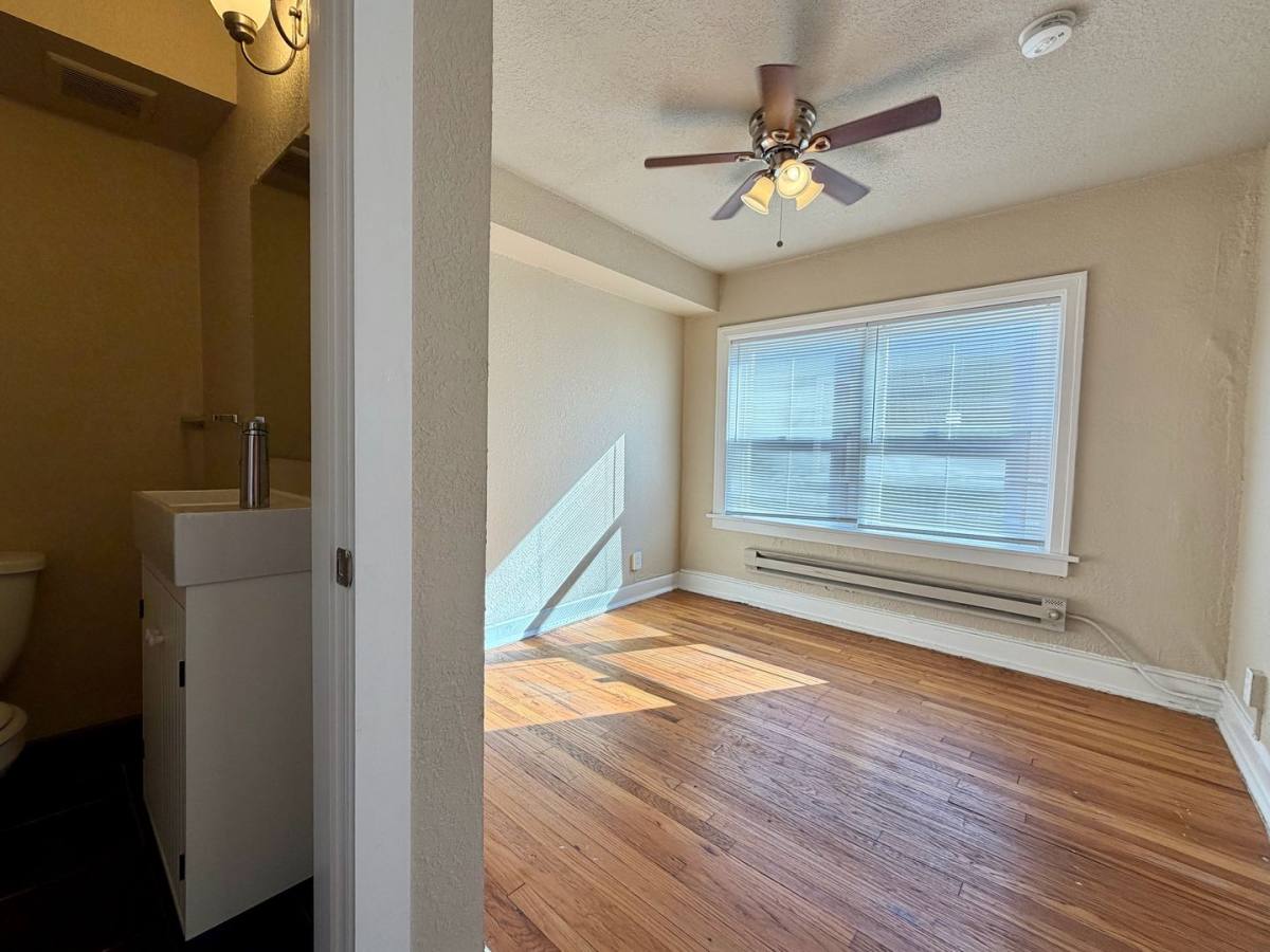 Apartment for rent at 3734-3736 Warwick Blvd, Kansas City, MO 64111