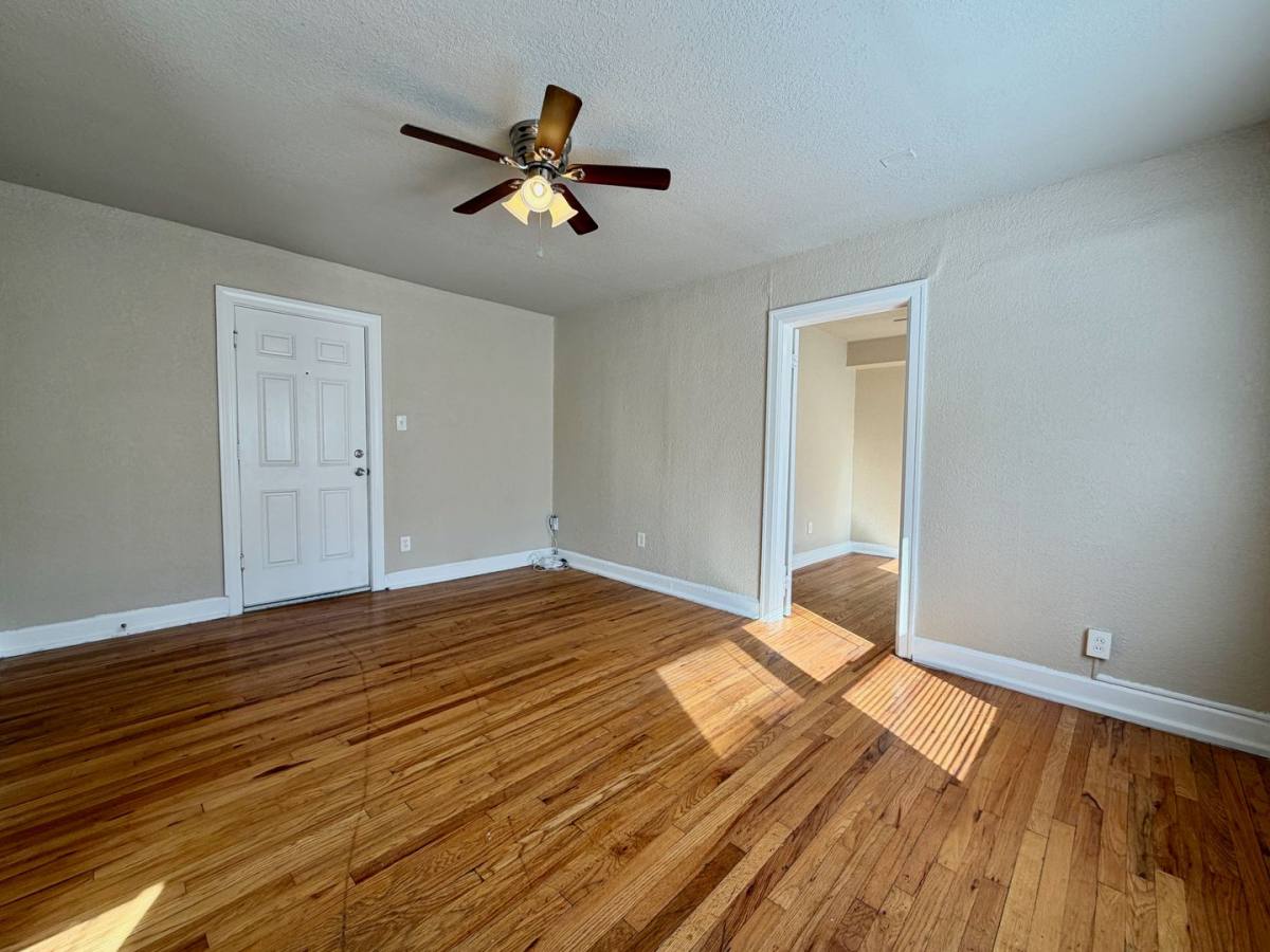 Apartment for rent at 3734-3736 Warwick Blvd, Kansas City, MO 64111