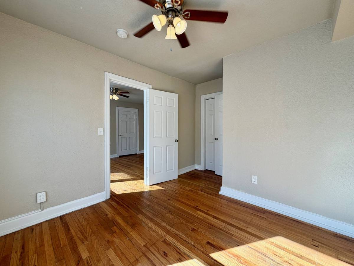 Apartment for rent at 3734-3736 Warwick Blvd, Kansas City, MO 64111