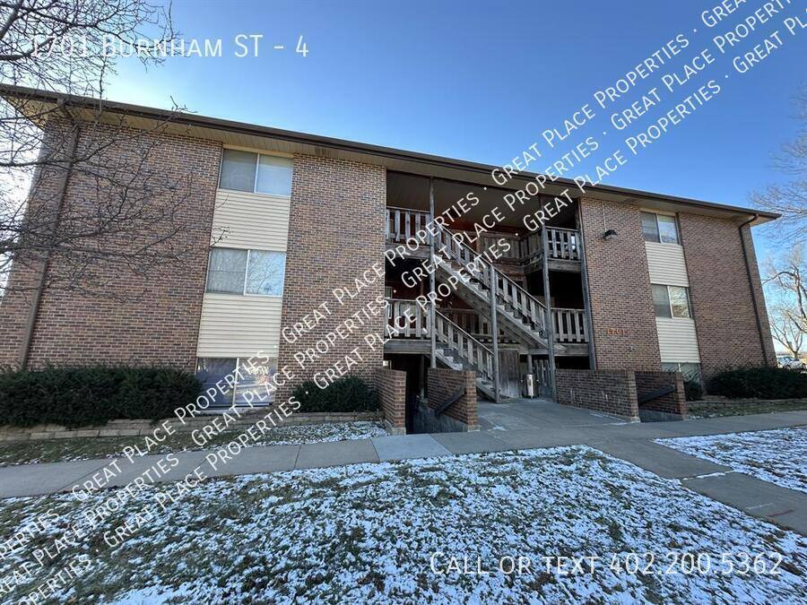 Apartment for rent at 1701 Burnham St #4, Lincoln, NE 68502
