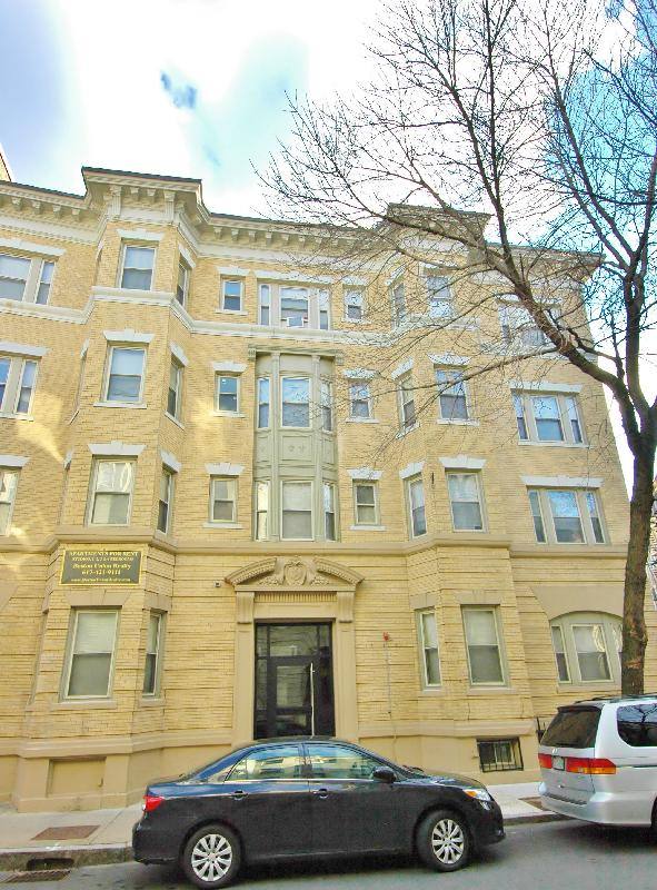 Apartment for rent at 24 Haviland St #21, Boston, MA 02115