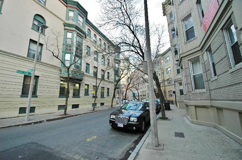 Apartment for rent at 24 Haviland St #21, Boston, MA 02115
