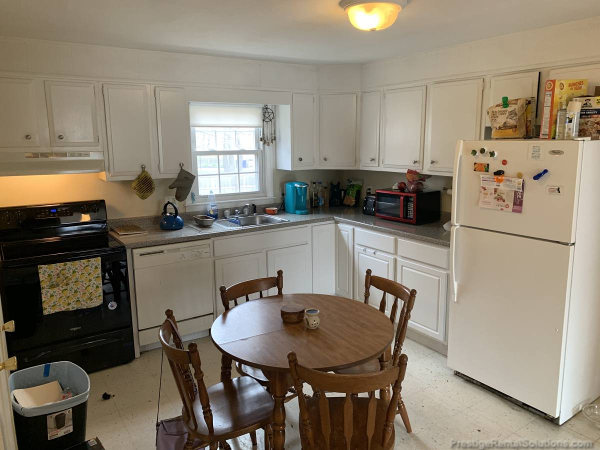 Apartment for rent at 64 Lorchris St #18, Leominster, MA 01453
