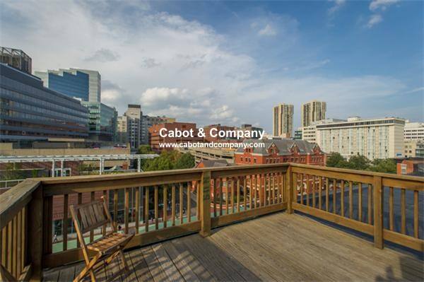 Apartment for rent at 5 Grove St #3, Boston, MA 02114